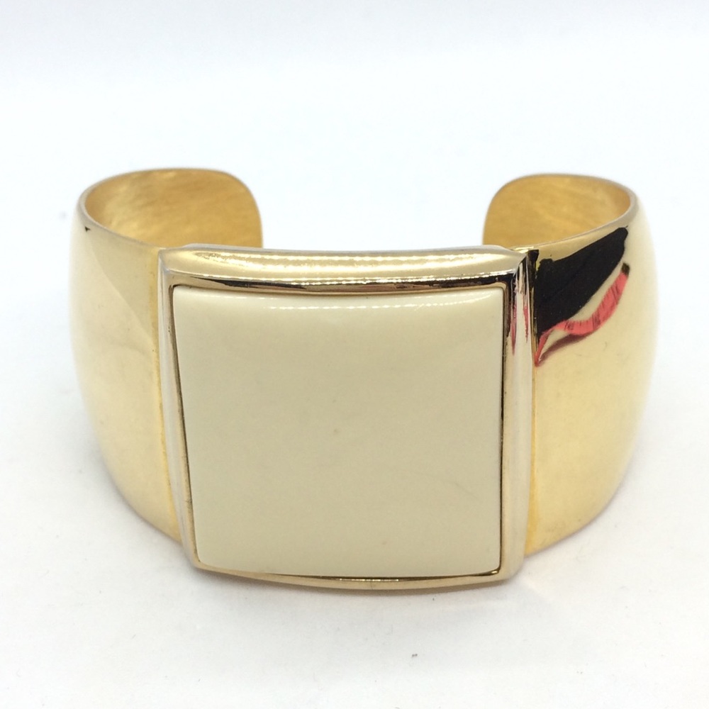 VINTAGE AVON GOLD TONE CREAM ENAMEL CUFF BRACELET